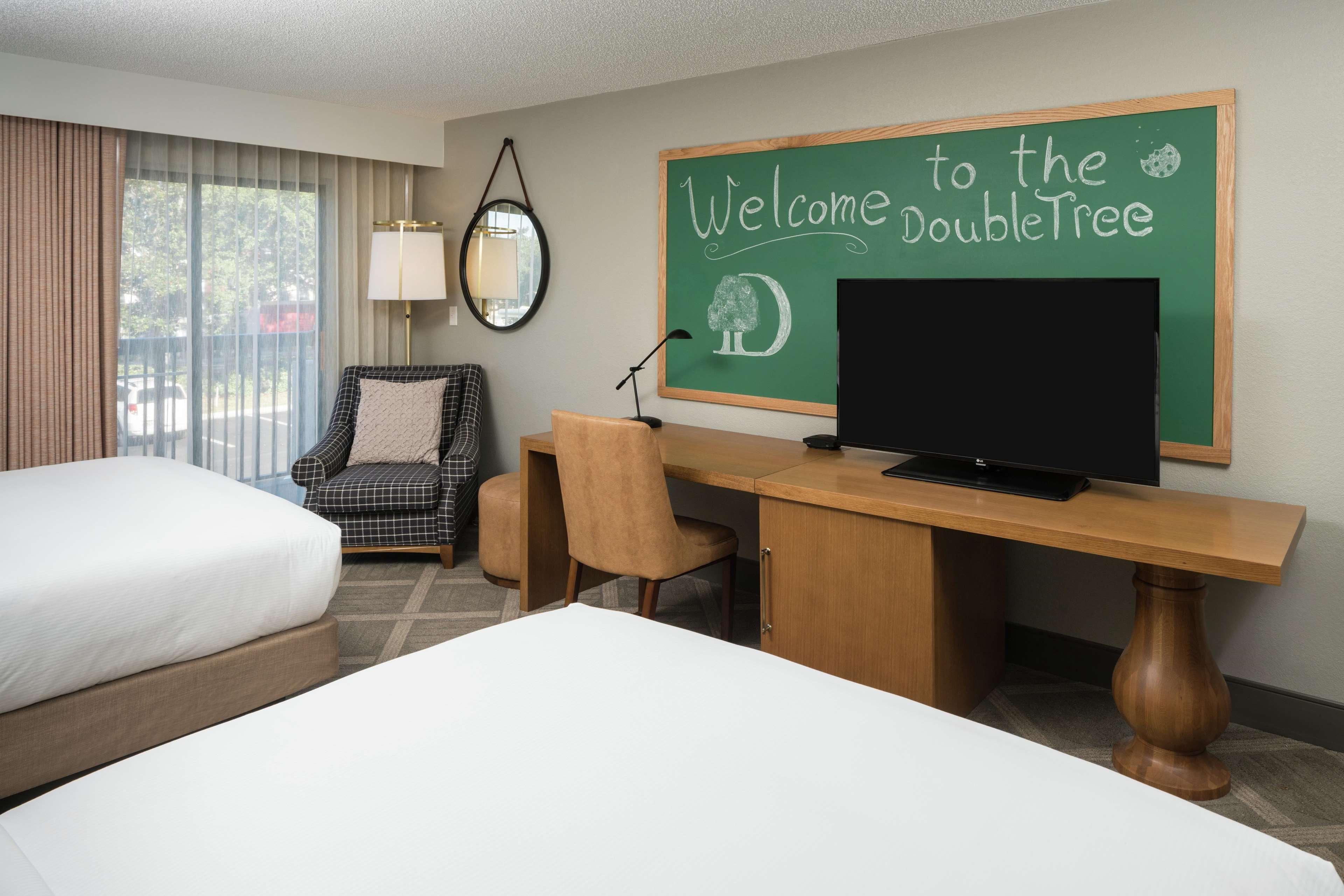 Doubletree By Hilton Gainesville Extérieur photo