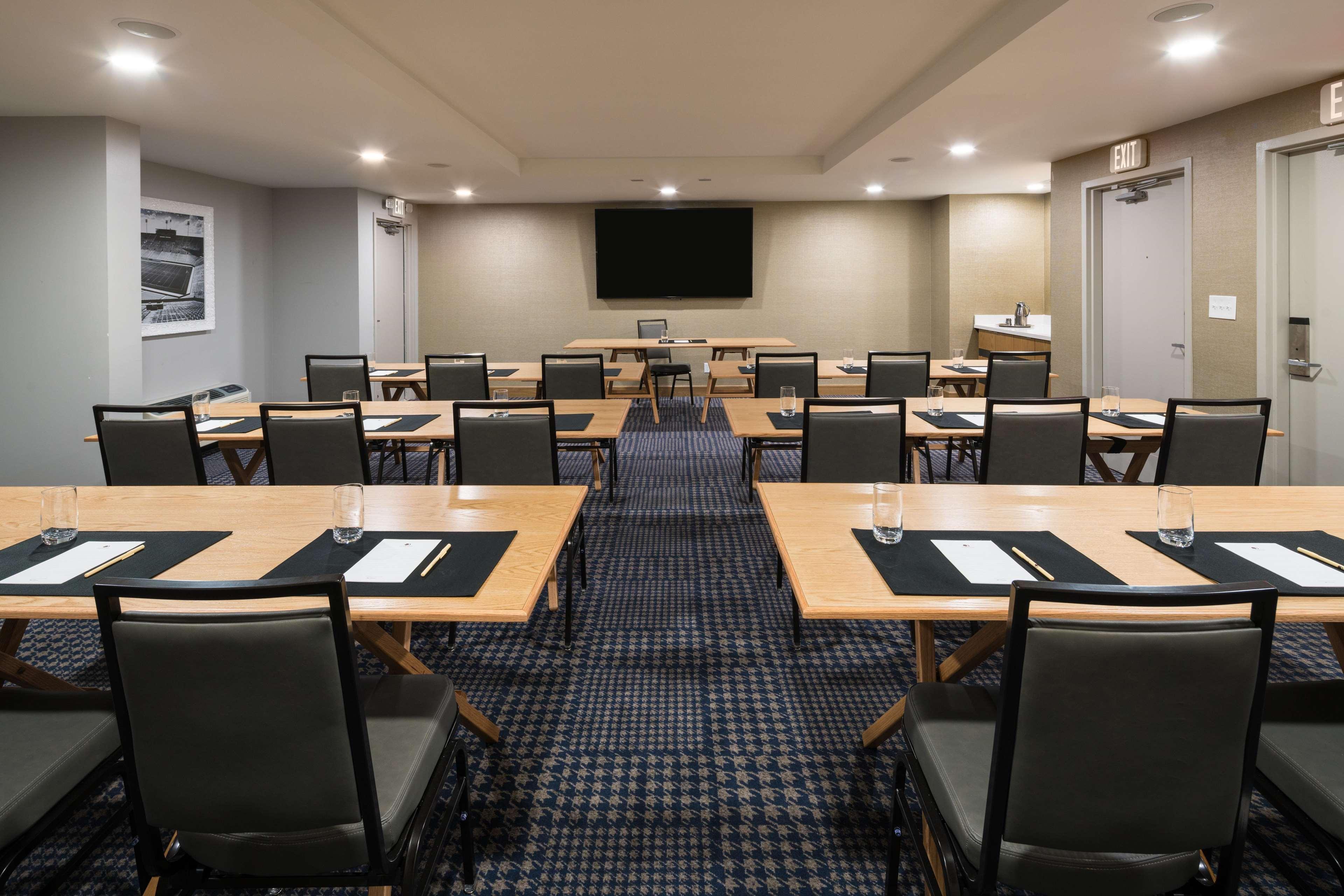 Doubletree By Hilton Gainesville Extérieur photo