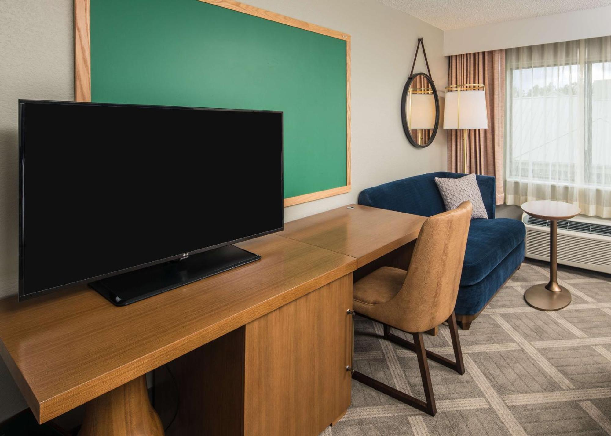Doubletree By Hilton Gainesville Extérieur photo